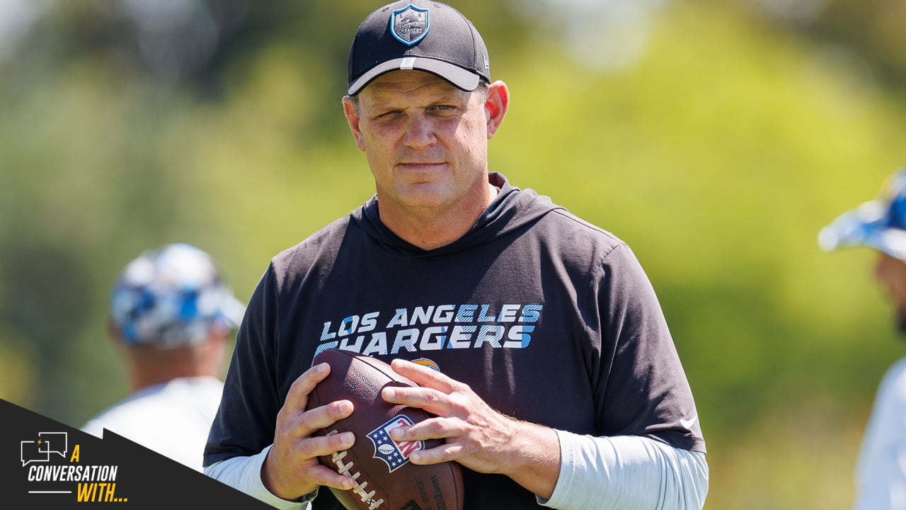 A Conversation With: Chargers OLB Coach Giff Smith