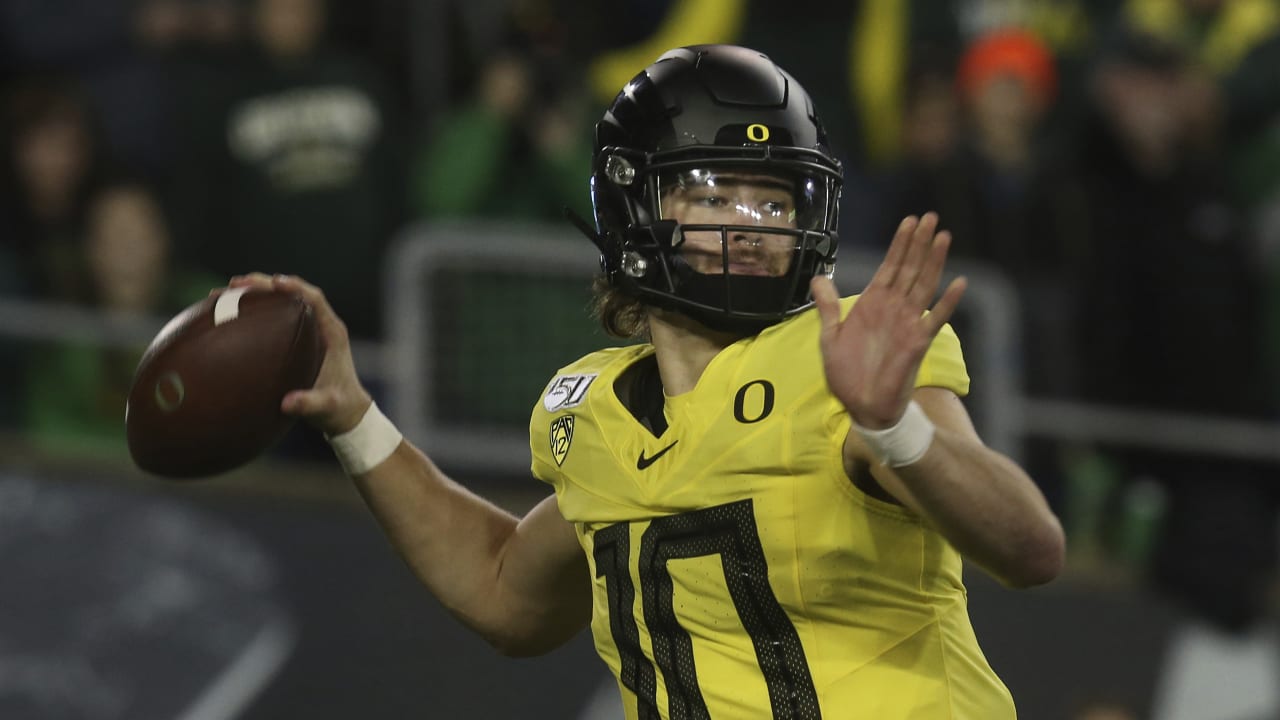 Oregon Ducks Justin Herbert garnering Heisman Trophy NFL draft buzz - ESPN