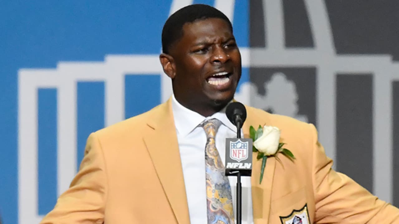 LaDainian Tomlinson Inspires In HOF Speech