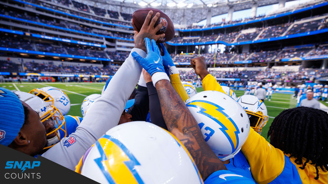 Los Angeles Chargers linebacker Derrek Tuszka (59) runs during an