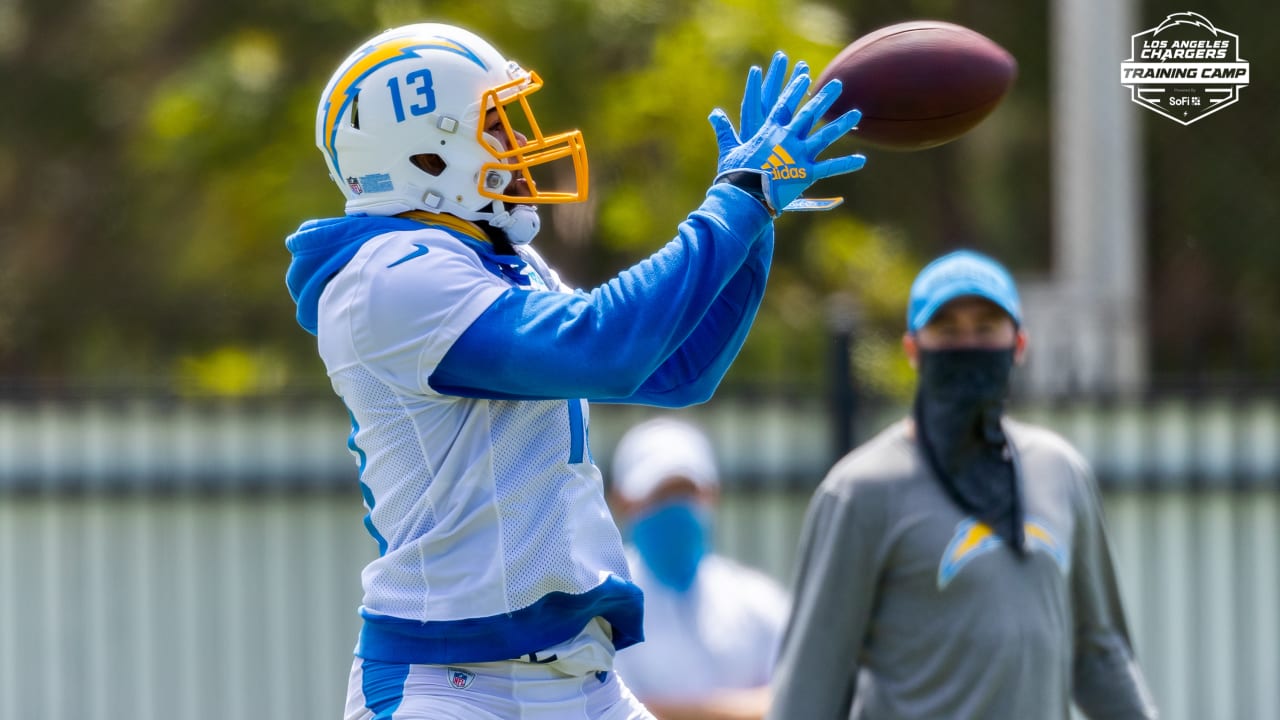 NFL Players Seen Sporting Futuristic New Helmets During Training Camp (PICS)