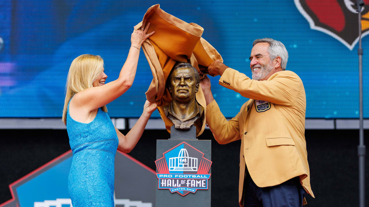 Pro Football Hall of Fame's newest class enshrined in Canton - Los