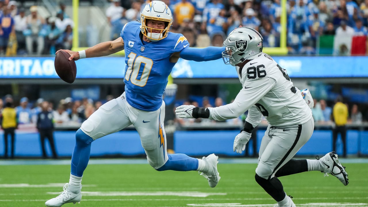 Chargers-Raiders Game Day Updates