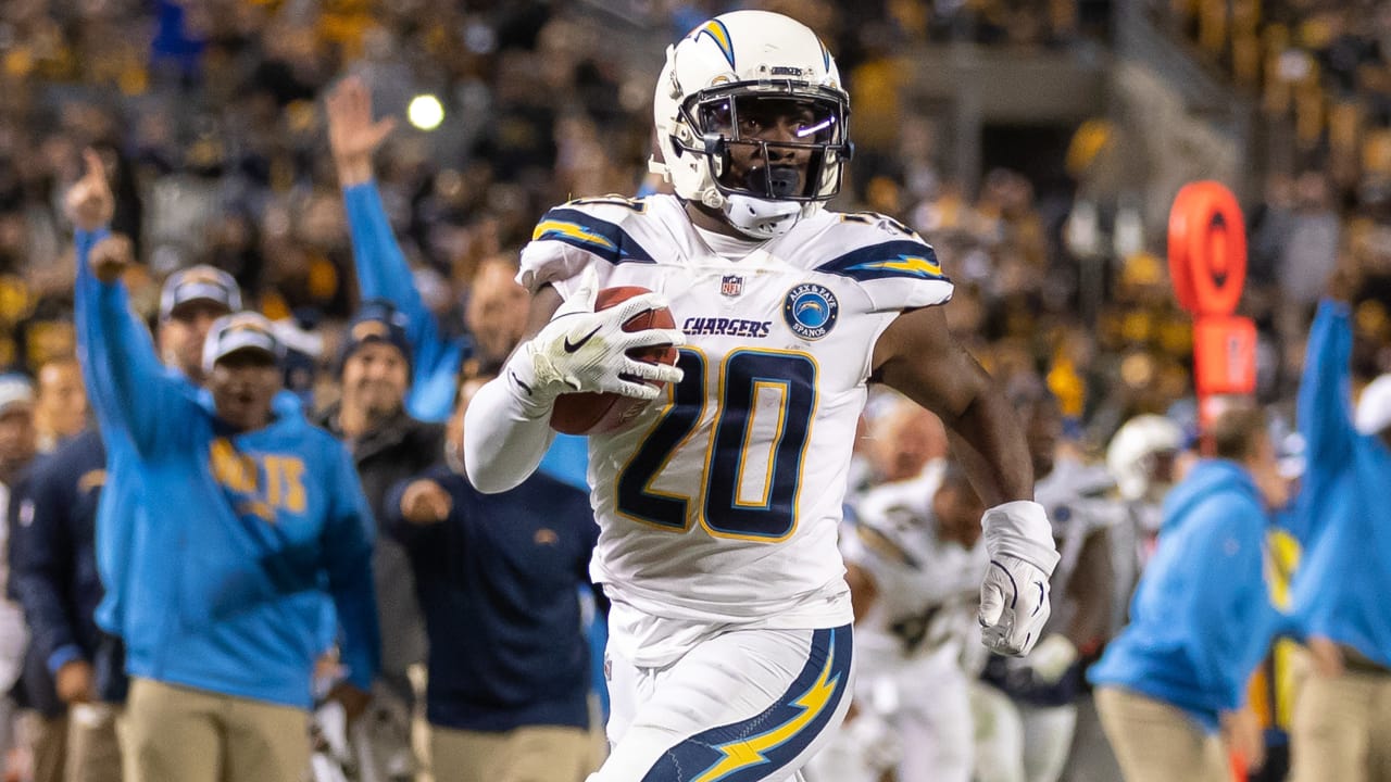 Desmond King Named AFC Special Teams Player of the Week