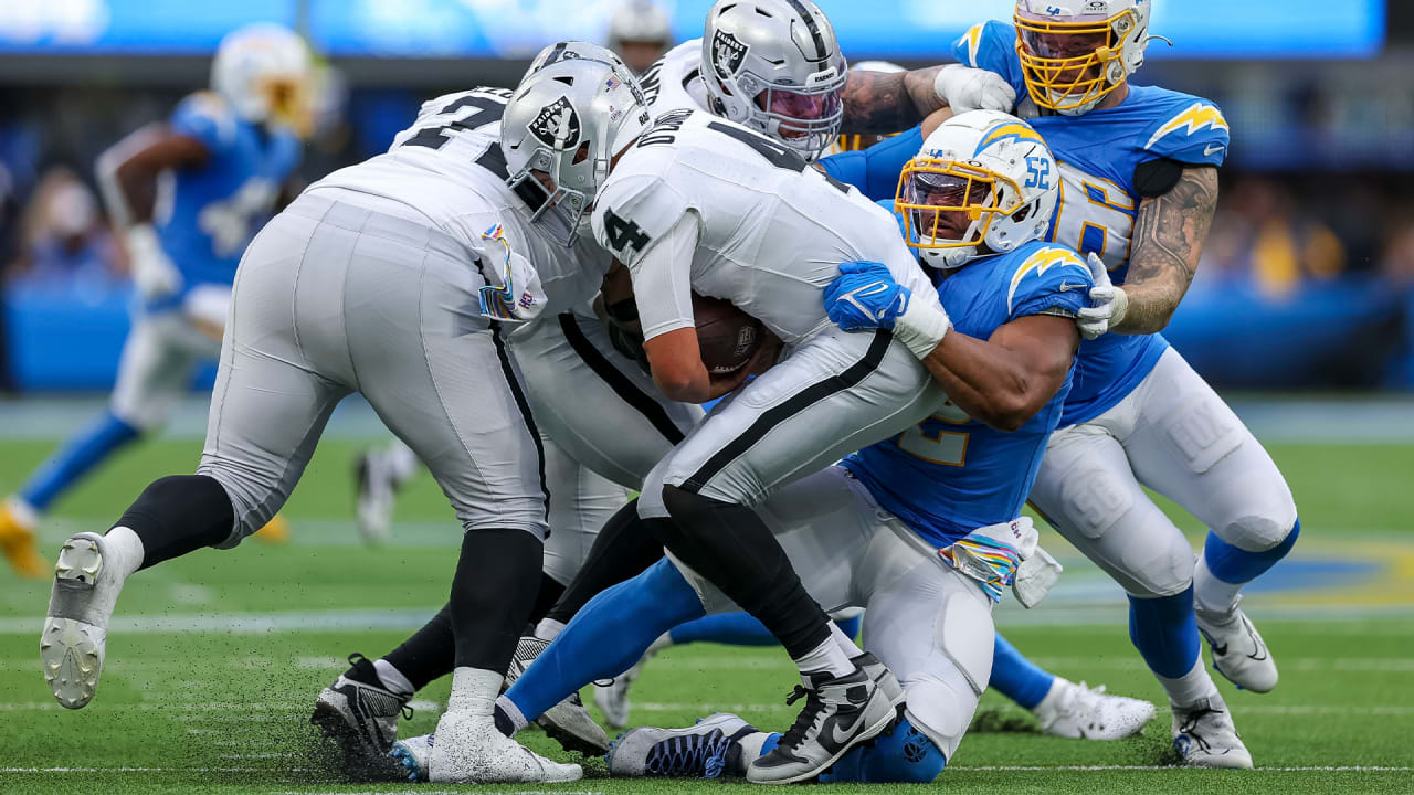 Alohi Gilman Seals Chargers' Win Over Browns With Pick