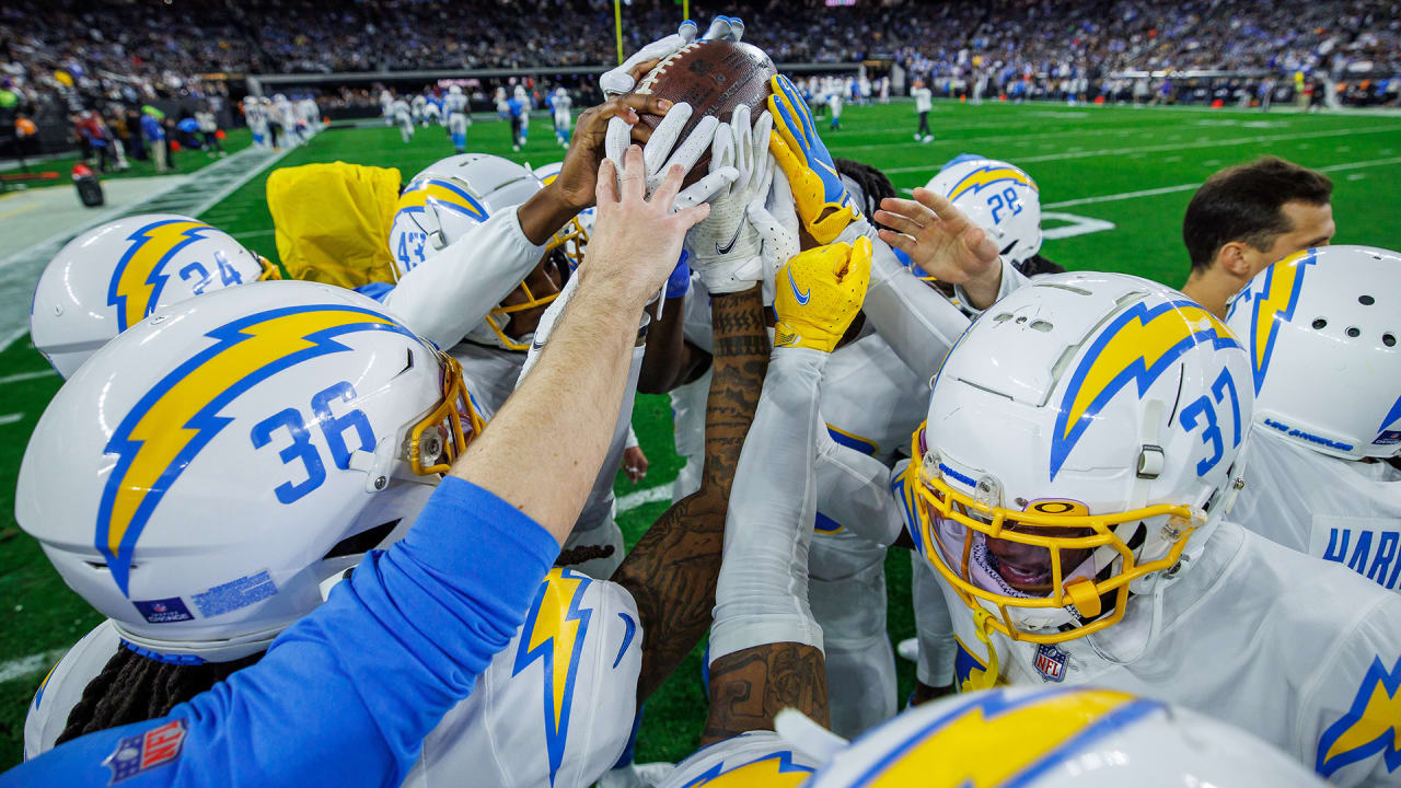 Justin Herbert 'playing at an MVP level,' accounts for 5 touchdowns to lead L.A.  Chargers to thrilling 47-42 over Cleveland Browns 