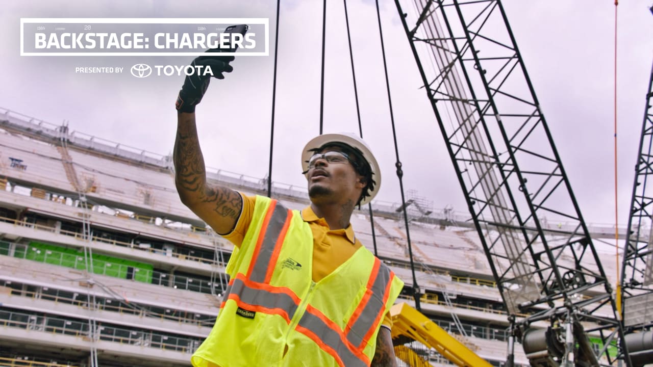 OAKLEY® RELEASES NEW 'BE WHO YOU ARE' CHAPTER NARRATED BY LA CHARGERS'  DERWIN JAMES JR.