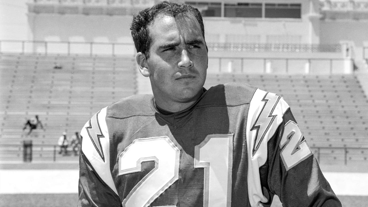 Chargers Mourn Loss of John Hadl