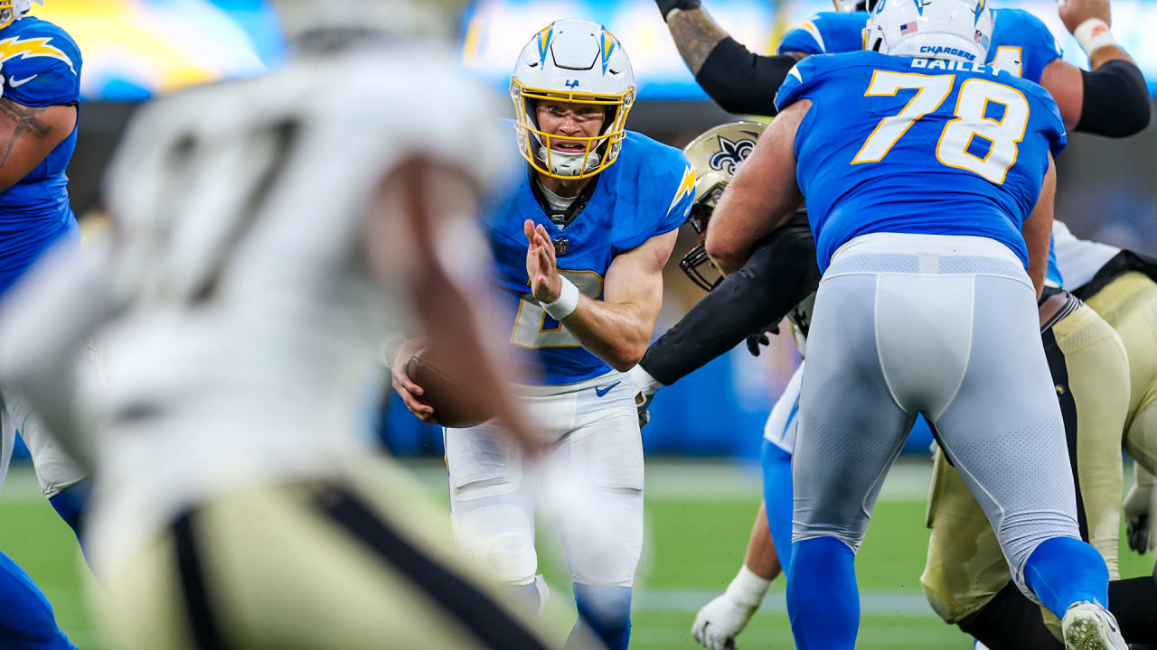 Can't-Miss Play: Tipped-ball TD! Los Angeles Chargers wide receiver Joshua  Palmer's 30-yard score is miraculous