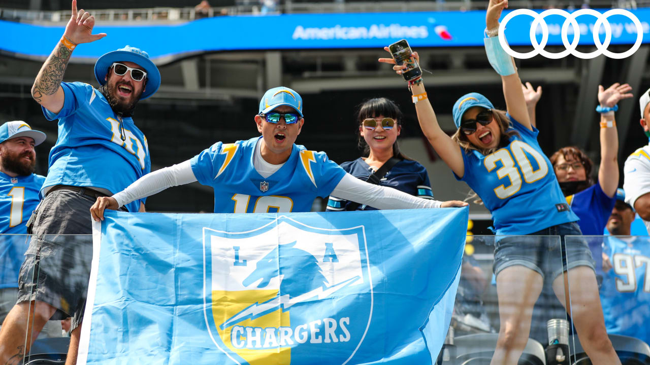 los angeles chargers fan gear