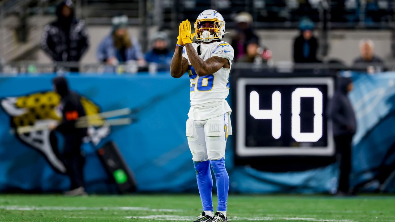 2023 NFL playoffs: Chargers' Asante Samuel Jr. makes history in