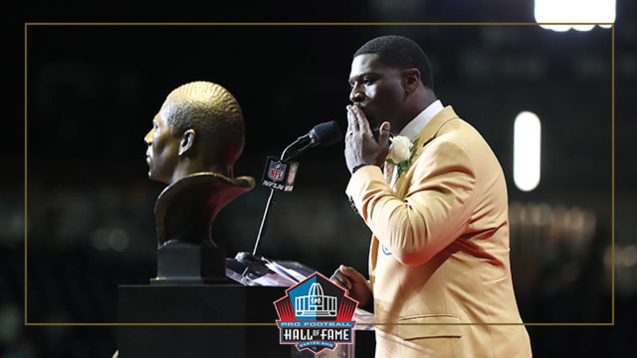 In Hall of Fame speech, LaDainian Tomlinson talks of inclusion