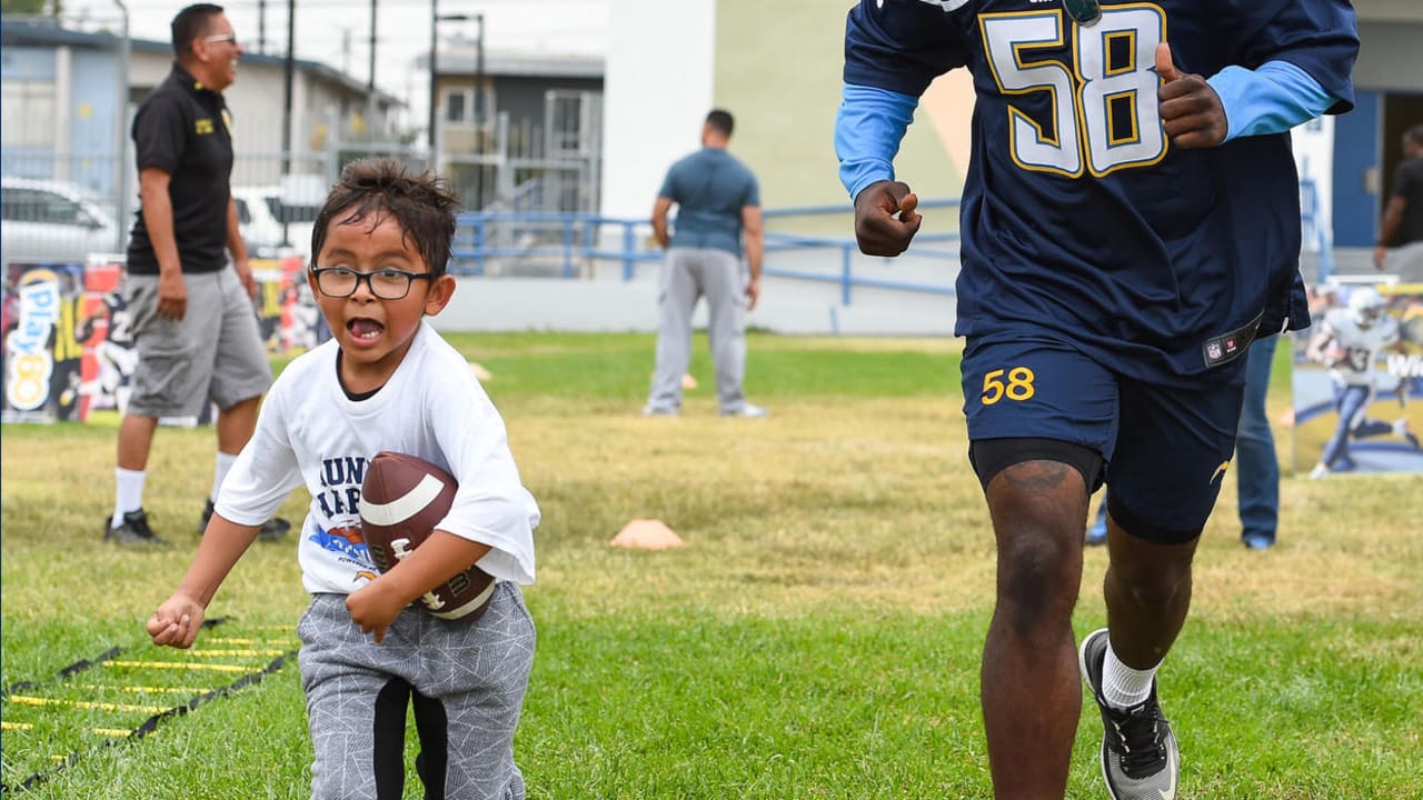 LA Rams wear customized cleats for Thursday night game, support Inglewood  schools - ABC7 Los Angeles