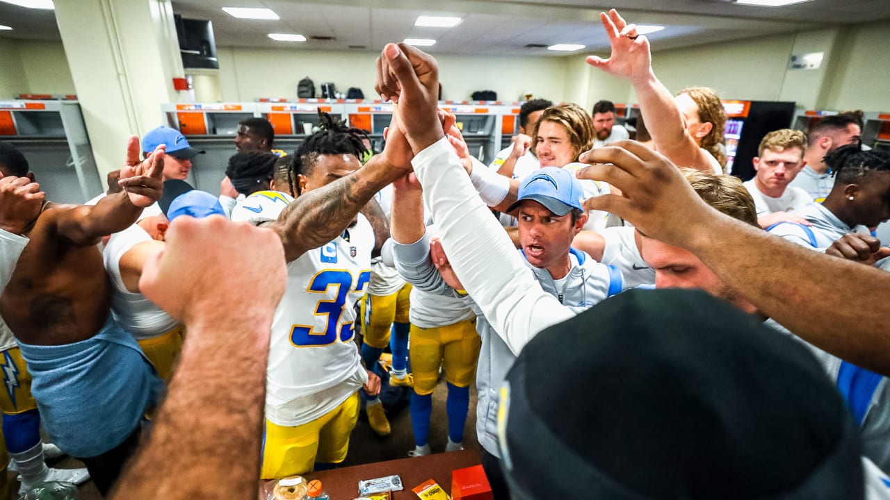 Locker Room Celebration: Raiders at Bengals 