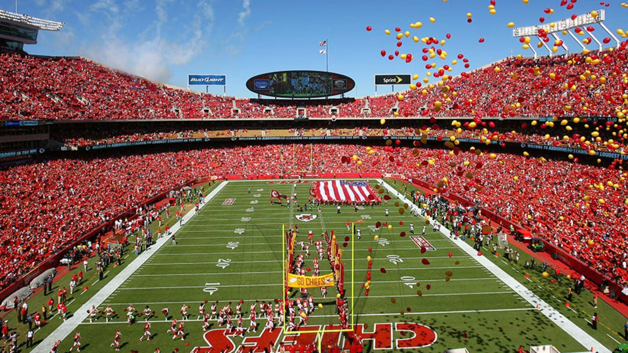 NFL Kansas City Chiefs Arrowhead Stadium Loudest in the World 8 X 10 Photo  Pic