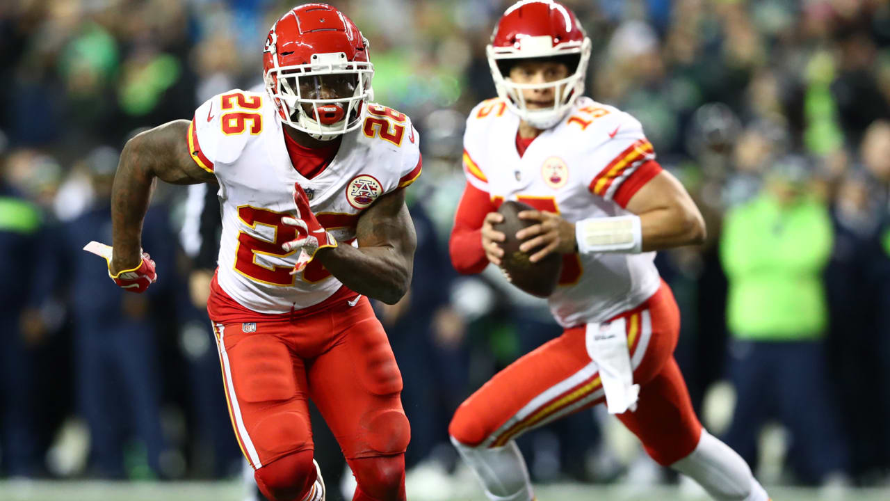 Photo Gallery: Chiefs vs. Seahawks Game Action