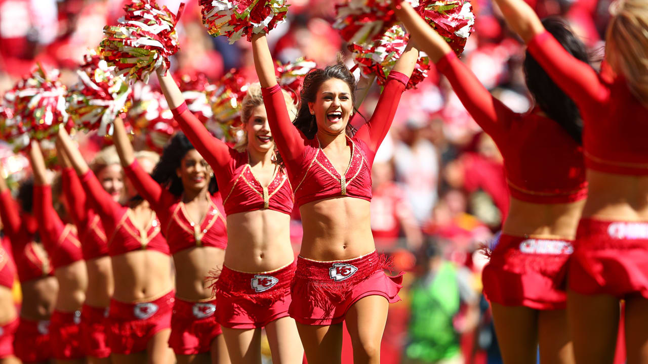 Photo Gallery: Cheerleaders Perform Vs. 49ers