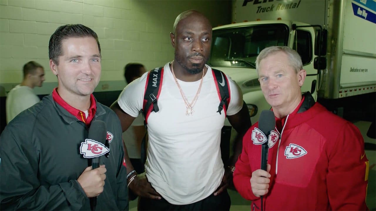 Bj Kissel And Mitch Holthus Speak To Justin Houston After Victory