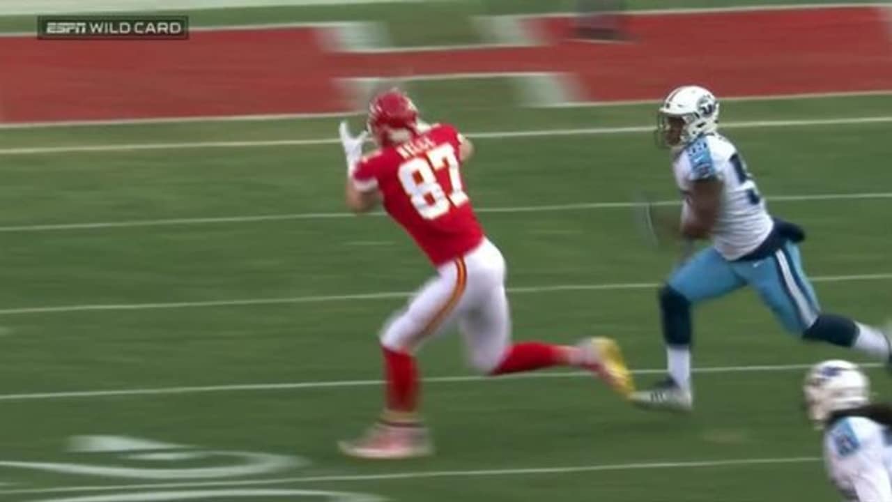 Alex Smith Connects With Travis Kelce to Convert Third Down