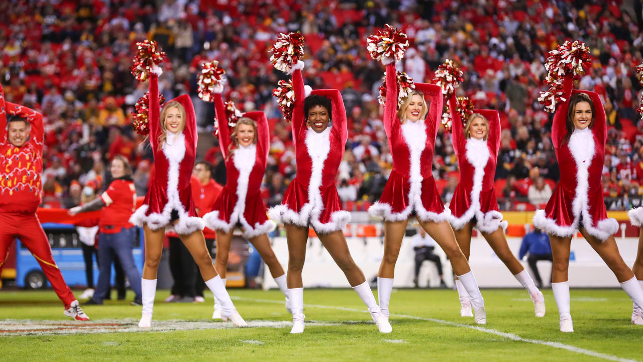 Photos: Chiefs Cheerleaders from Week 16 vs. Pittsburgh Steelers