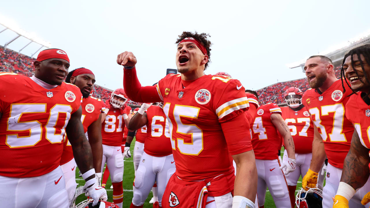 I can't hear a thing!' Bengals-Chiefs halftime show goes off the rails