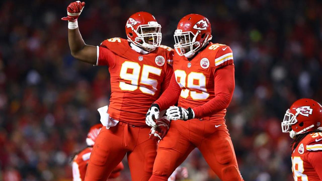 Week 10 Booms and Busts: Chiefs get the stats, Titans get the win