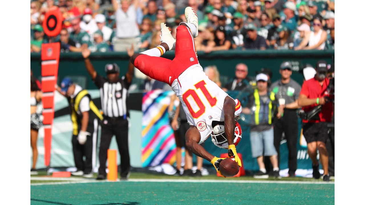 Philadelphia, Pennsylvania, USA. 3rd Oct, 2021. Kansas City Chiefs tight  end Jody Fortson (88) looks on prior to the NFL game between the Kansas  City Chiefs and the Philadelphia Eagles at Lincoln