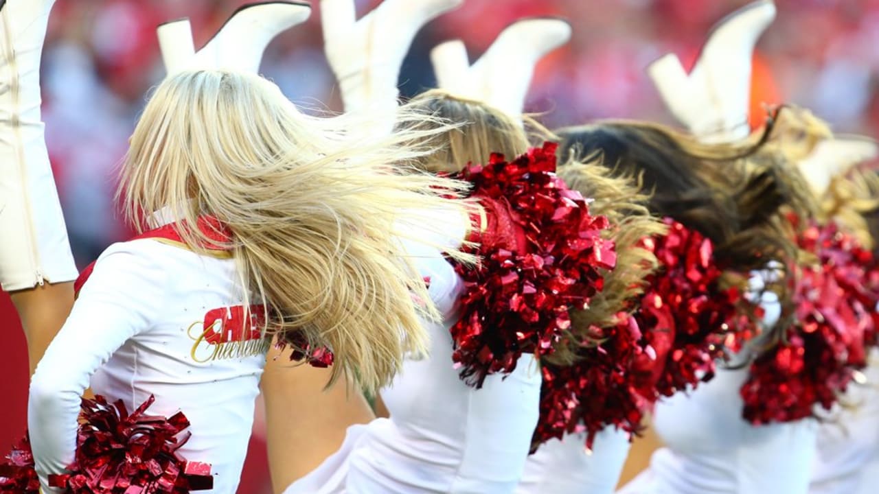 Kansas City Chiefs Cheerleaders Photos from Week 13 – Ultimate