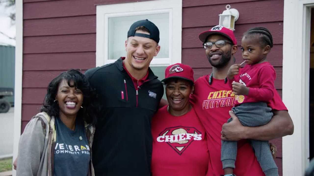 Patrick mahomes 2025 salute to service