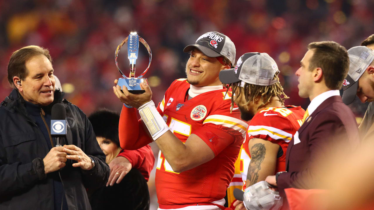 Chiefs presented with Lamar Hunt trophy after winning AFC championship 