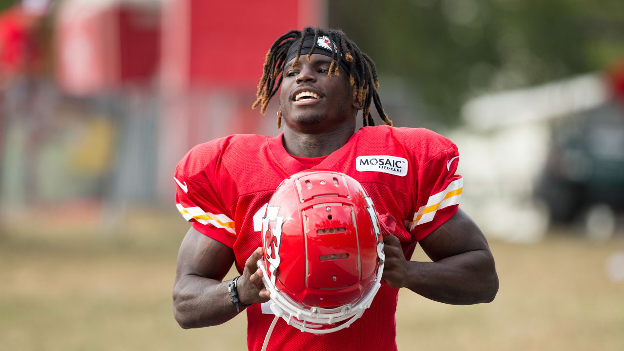 Chiefs News: Tyreek Hill Gets Cooked at Youth Camp [LOOK]