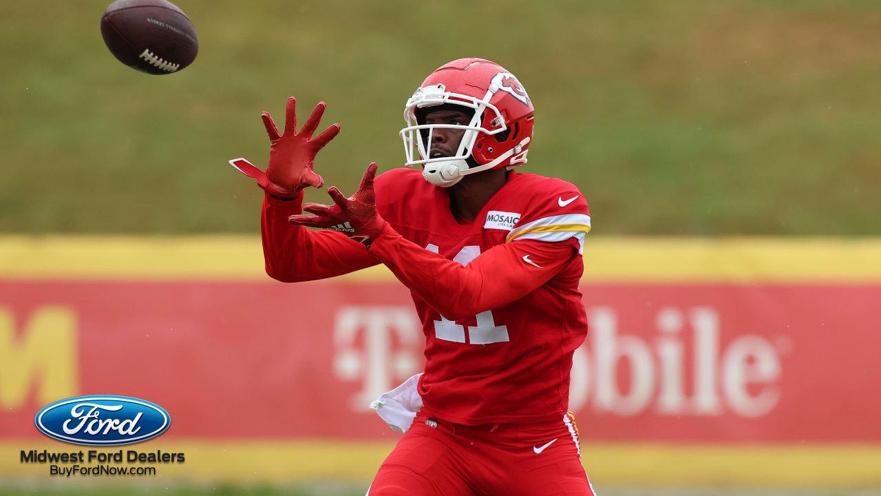 Everything You Missed At Chiefs Training Camp Yesterday 5 Key Observations - mvb1w8q