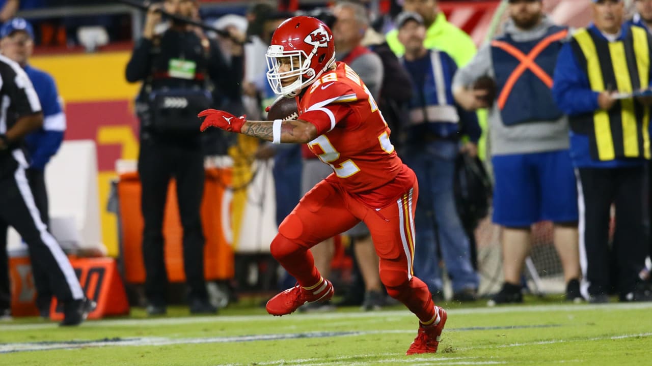 Can't-Miss Play: Kansas City Chiefs quarterback Patrick Mahomes'  sudden-stop move sparks 54-yard dime to wide receiver Skyy Moore