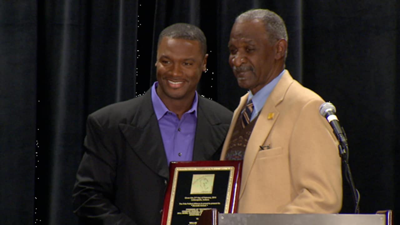 Willie Davis honored in Indianapolis