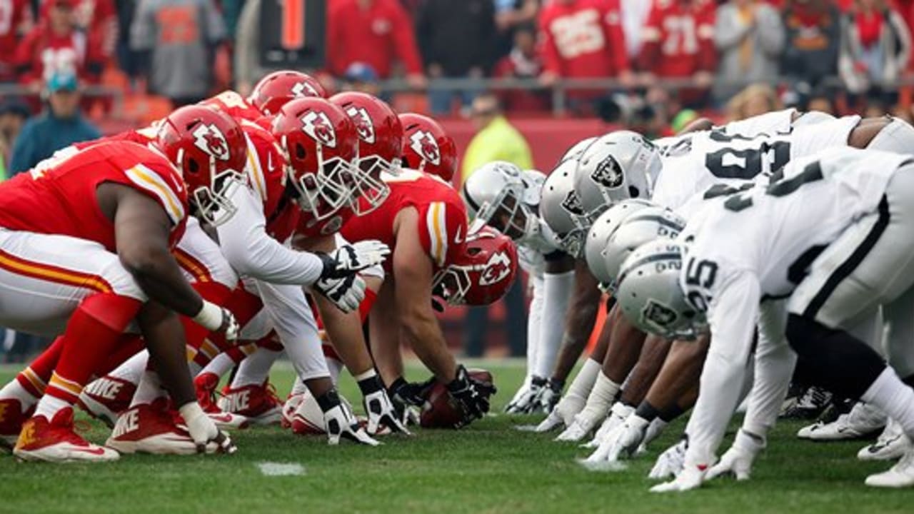 Around the AFC West: Raiders Throw Support Behind the Warriors