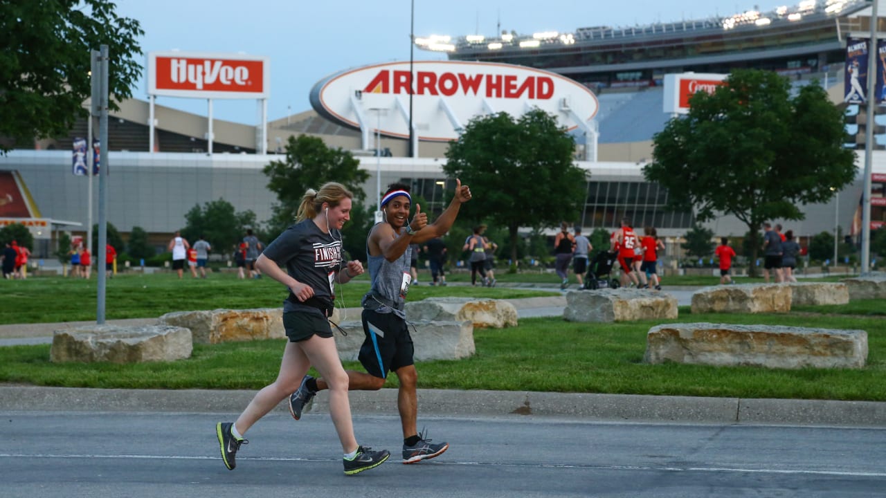 Photo Gallery SeventhAnnual Arrowhead 5K