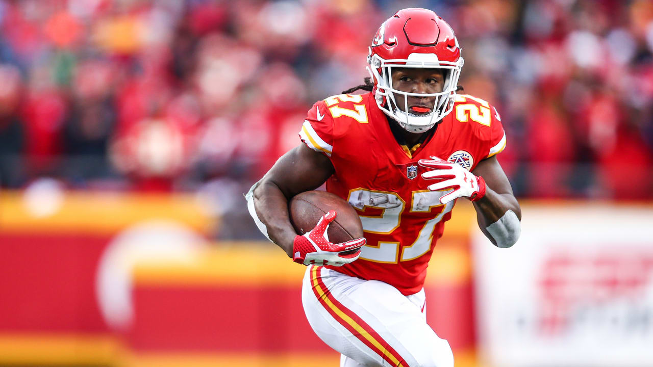 Chiefs’ Running Back Kareem Hunt Appears on NFL Fantasy’s “Top 50” List