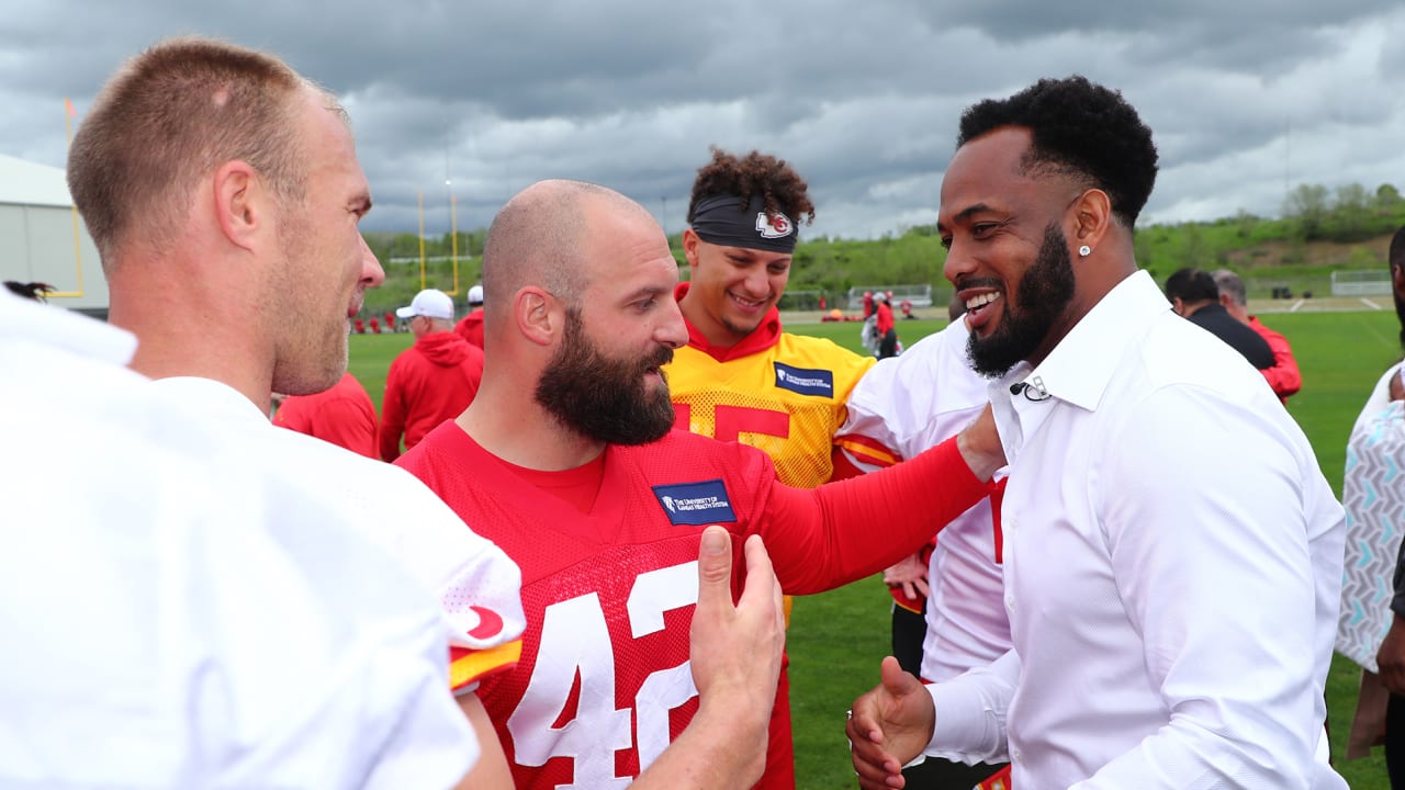 derrick johnson chiefs jersey