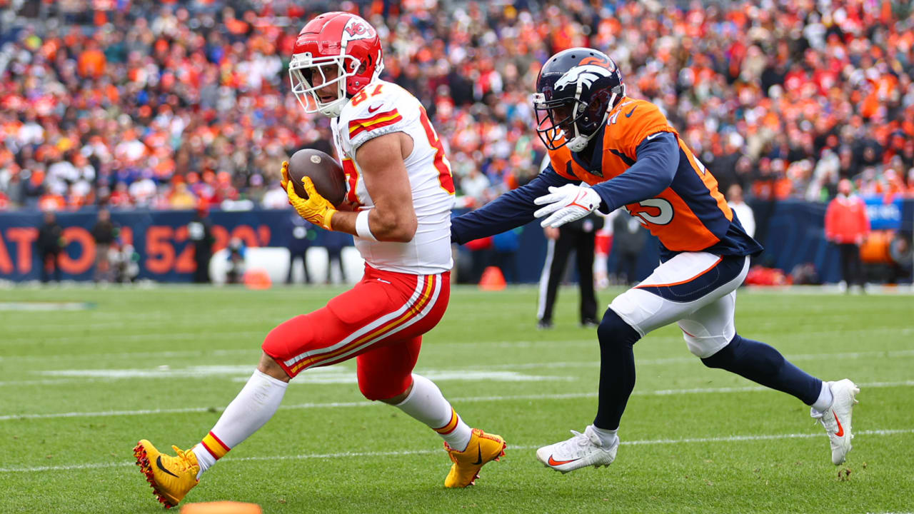 Photos Game Action from Week 8 Chiefs vs. Broncos