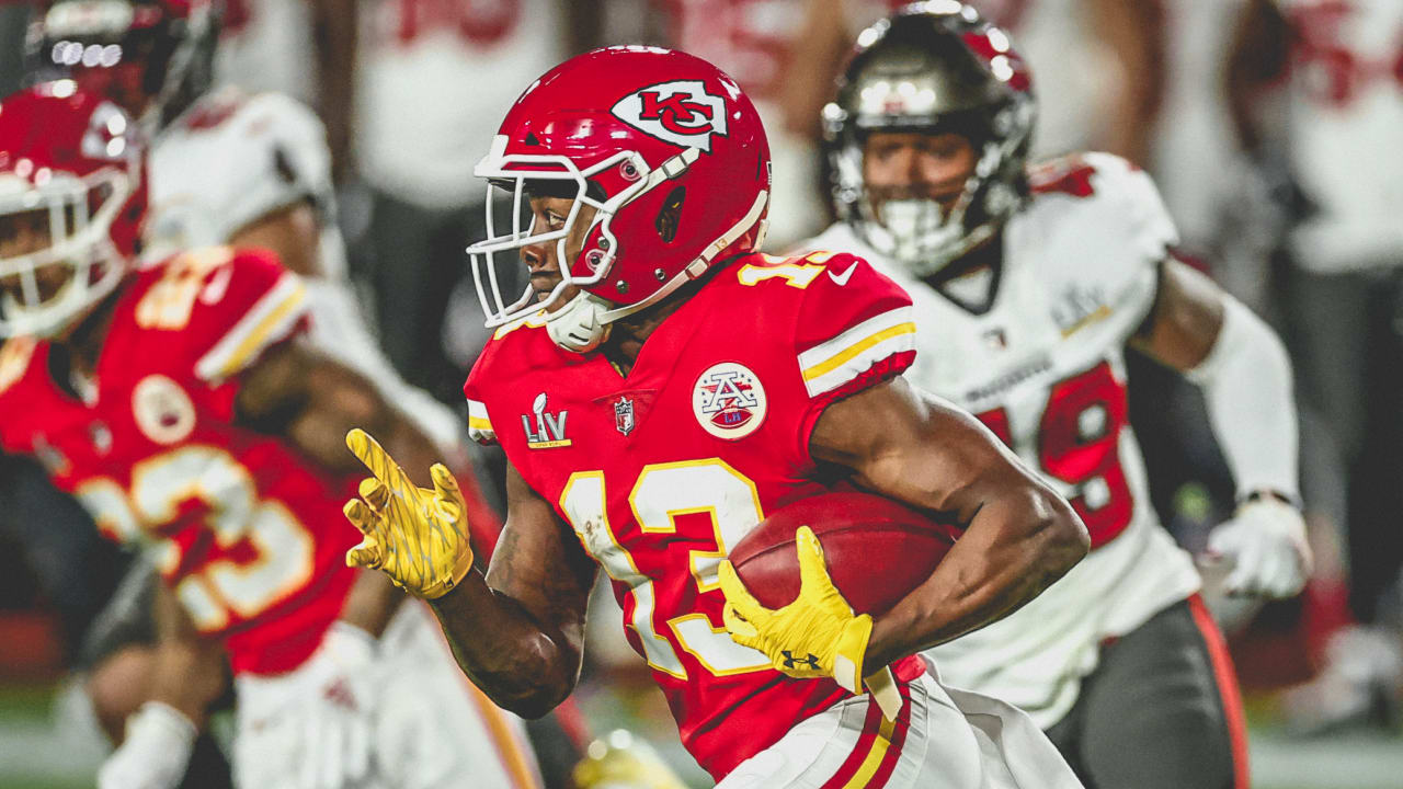 KANSAS CITY, MO - JANUARY 30: Kansas City Chiefs wide receiver Byron  Pringle (13) before returning a kickoff in the first quarter of the AFC  Championship game between the Cincinnati Bengals and