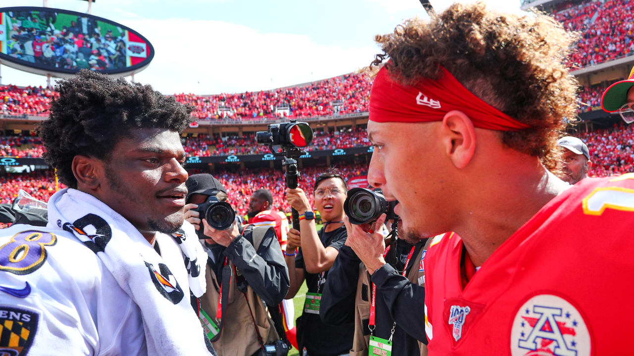 Patrick Mahomes and Lamar Jackson Meet on the Field Postgame