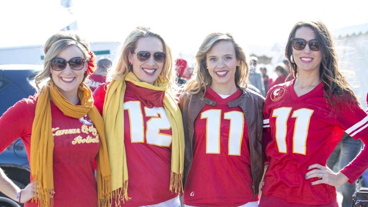 Photos: Kansas City Chiefs Cheerleader Alumni Come Home