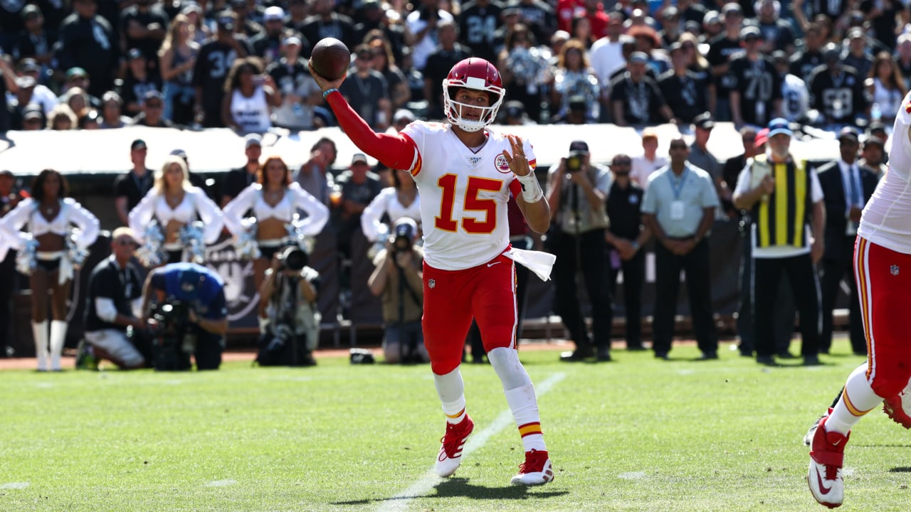 Chiefs vs. Raiders Patrick Mahomes Highlights