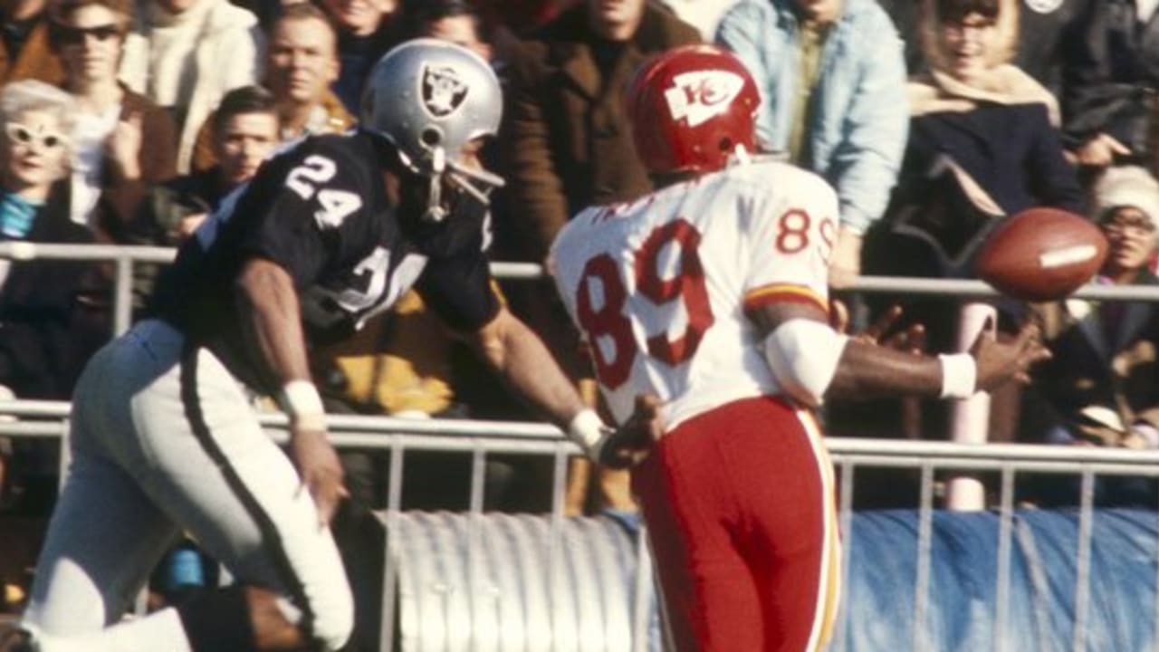 Chiefs-Raiders rivalry by the numbers 