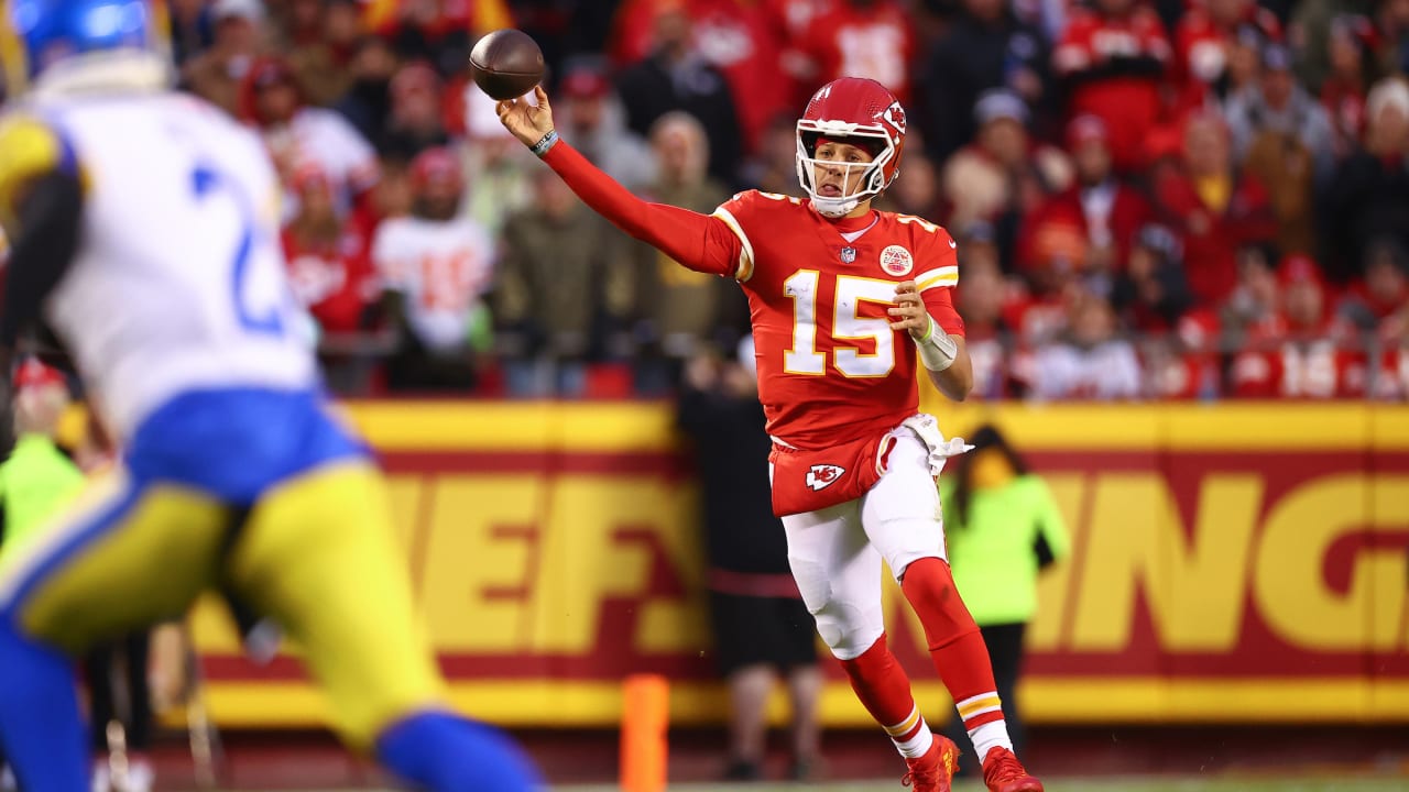 Chiefs QB Patrick Mahomes named AFC Offensive Player of the Month