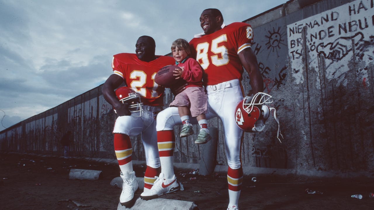 NFL Game Day Program Kansas City Chiefs vs Cleveland Browns 1991