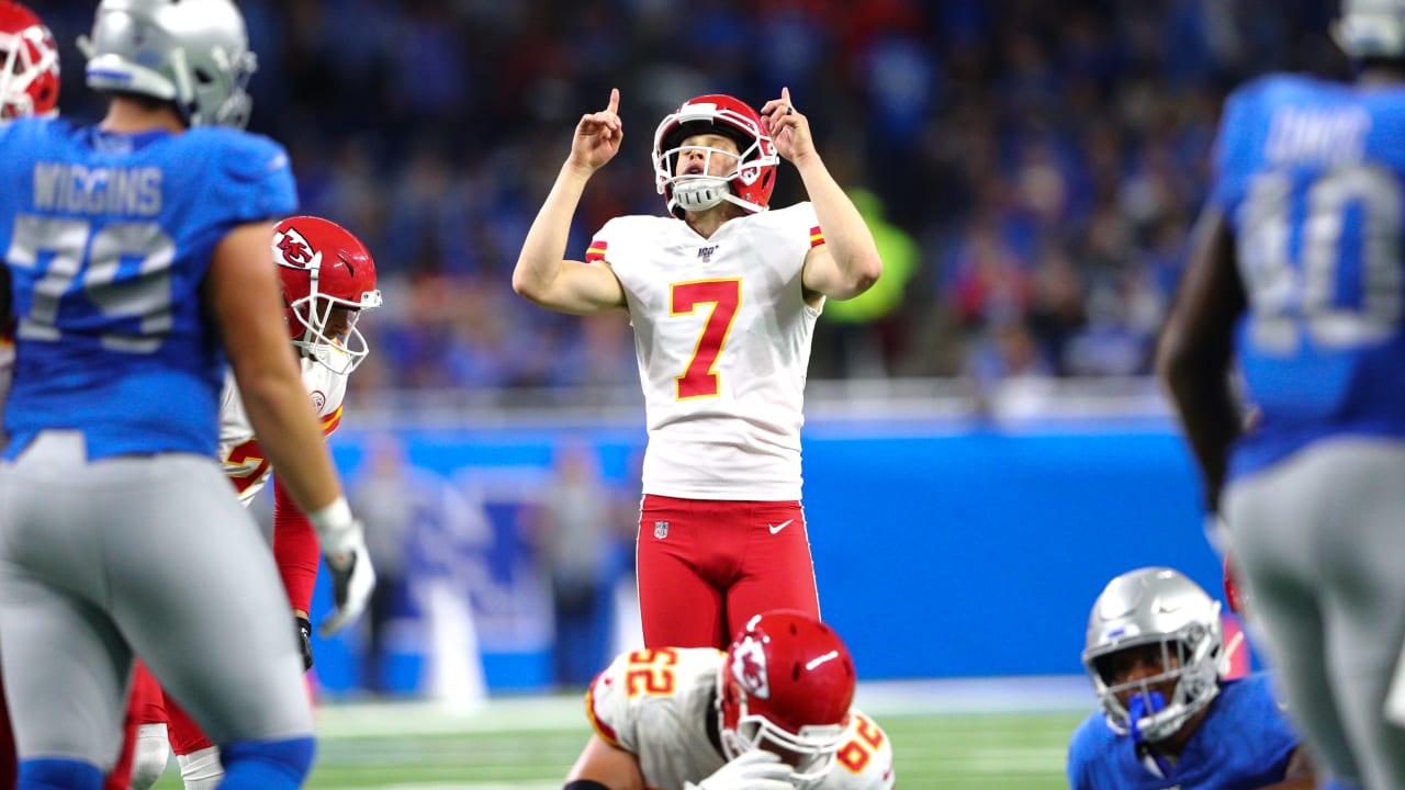 Harrison Butker Hits 44yard Field Goal to Bring Chiefs Even at Halftime