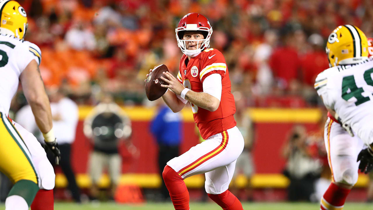 Kansas City Chiefs wide receiver Jordan Smallwood warms up prior to News  Photo - Getty Images