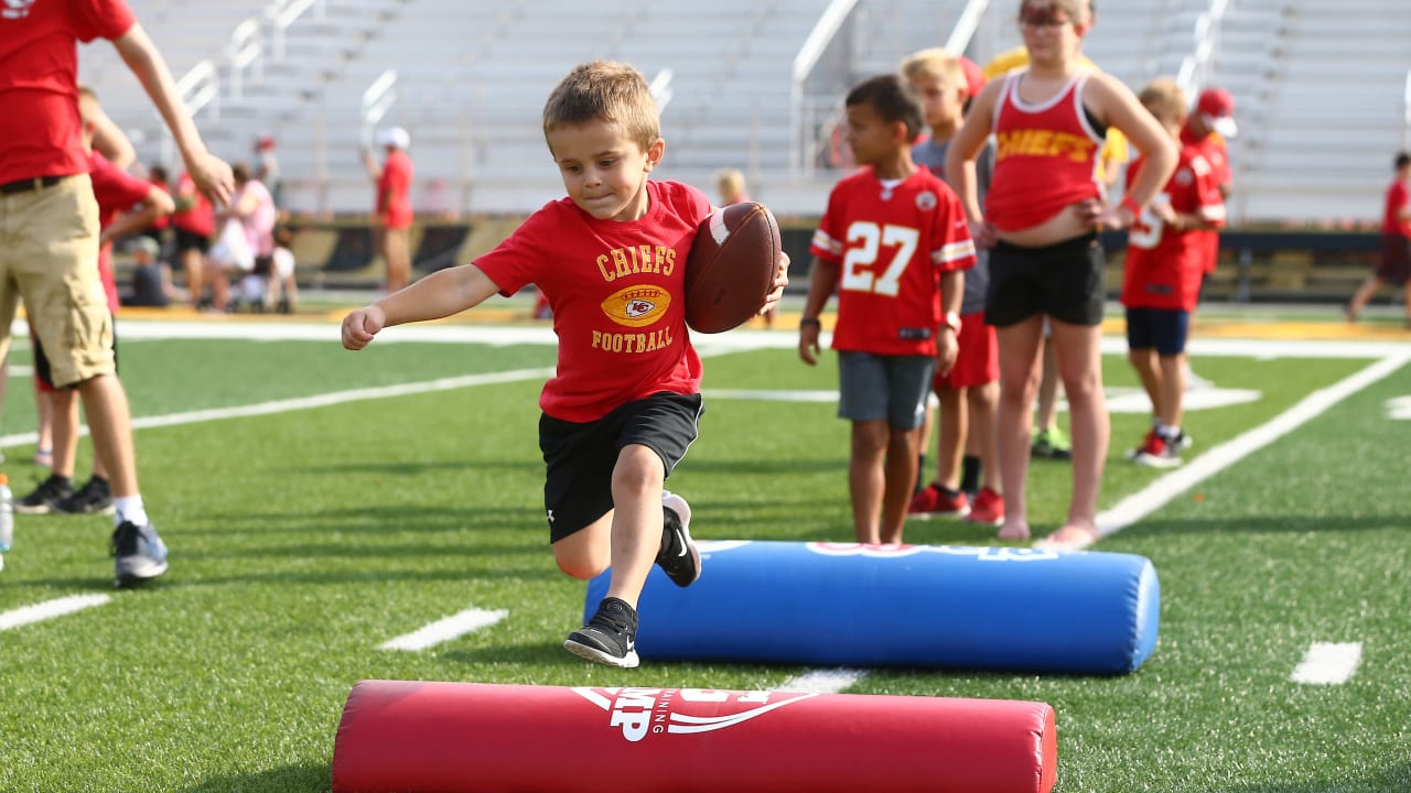 Chiefs Share Unforgettable Memories with Kids at Training Camp During the  Helmet Walk 