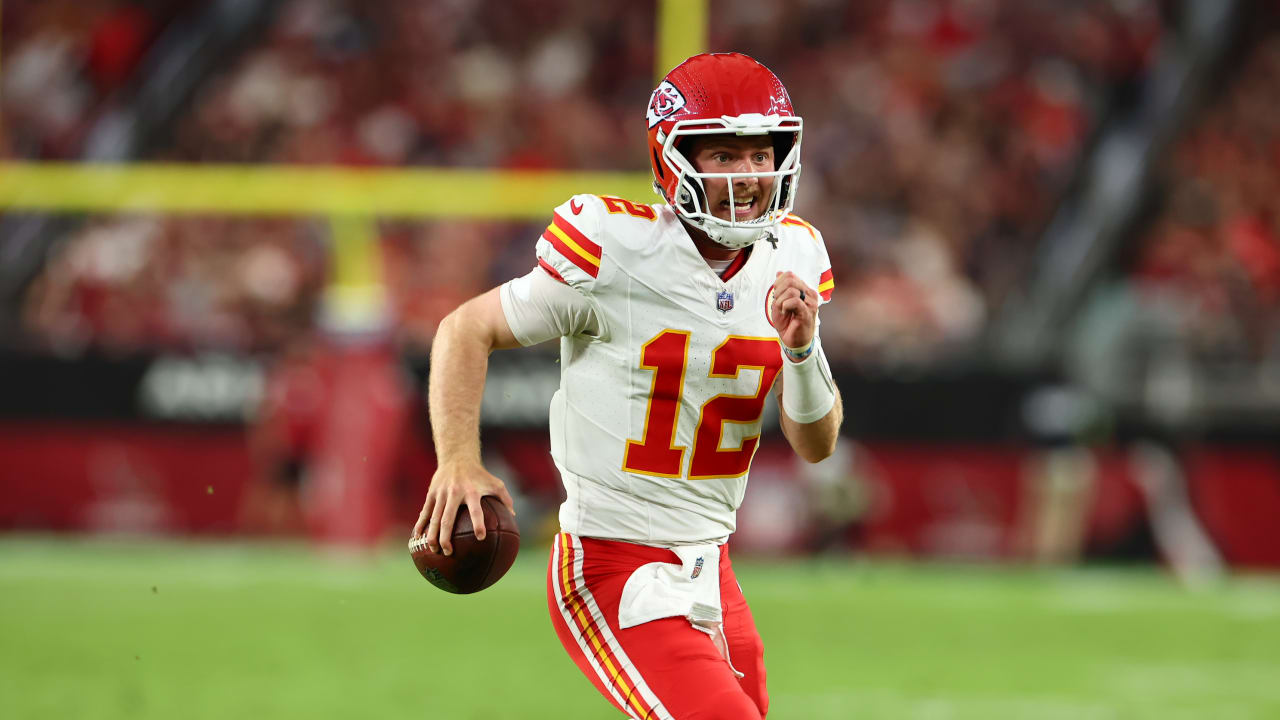 WATCH: Chiefs QB Shane Buechele shows off wheels for rushing touchdown